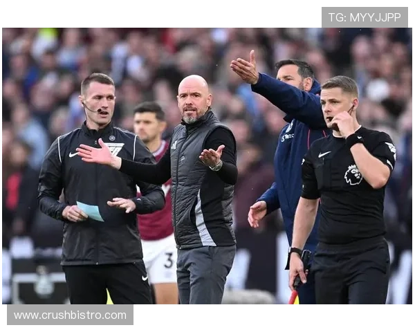 英超争冠彻底无望？曼联战术混乱后防危机加重，滕哈格下课呼声愈演愈烈